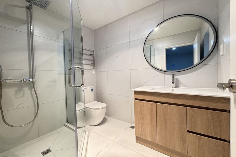 Photo of property in 7 Andy Crescent, Flat Bush, Auckland, 2016