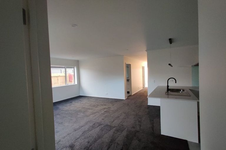 Photo of property in 23 Kapowai Boulevard, Takanini, 2112