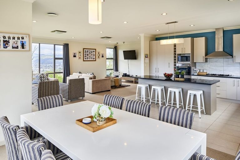 Photo of property in 15 Swain Grove, Riverstone Terraces, Upper Hutt, 5018