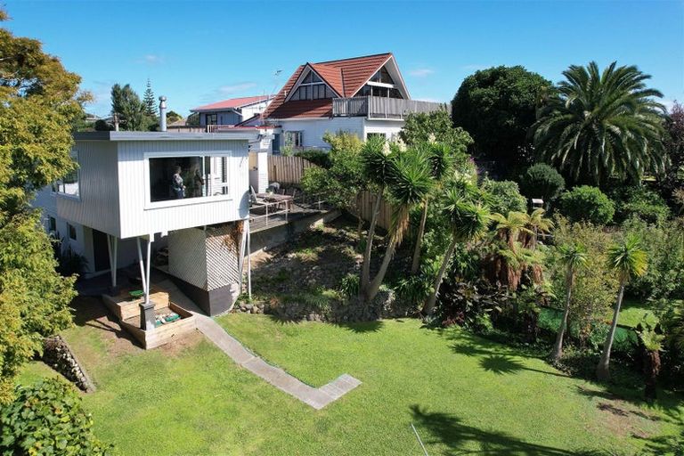 Photo of property in 11 Titoki Road, Raumati Beach, Paraparaumu, 5032
