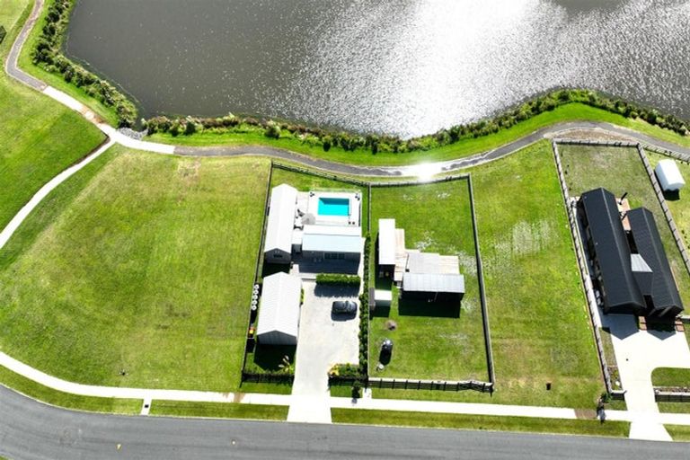 Photo of property in 218 Hamiora Street, Matarangi, 3592