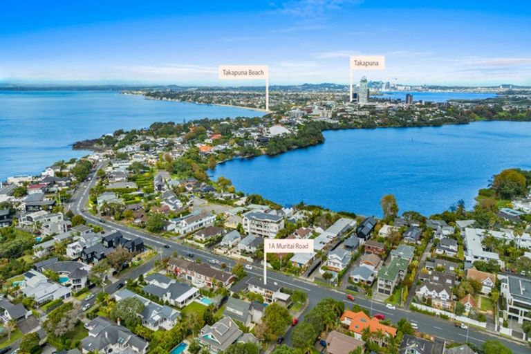 Photo of property in 1a Muritai Road, Milford, Auckland, 0620