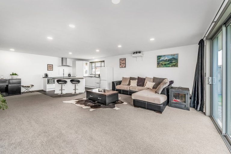 Photo of property in 46 Shillingford Boulevard, Rolleston, 7615