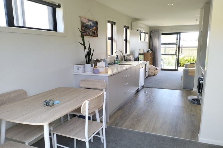 Photo of property in 7/370 Stokes Valley Road, Stokes Valley, Lower Hutt, 5019