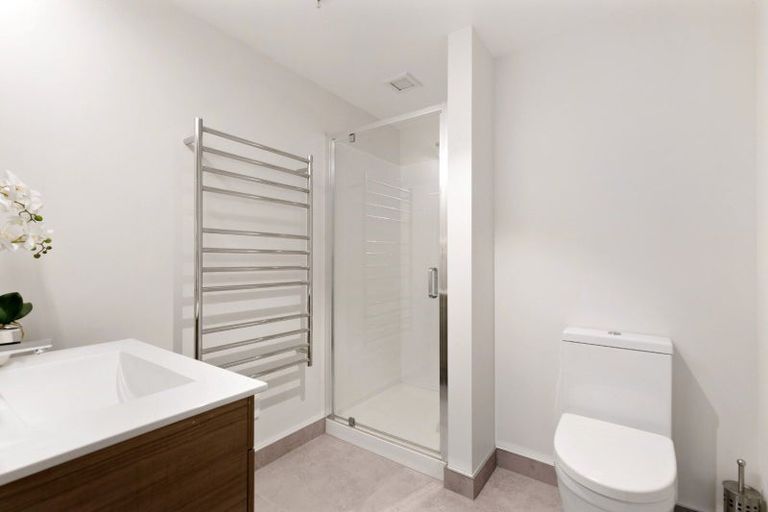 Photo of property in Toru Apartments, 606/10 Copper Beech Avenue, Frankton, Queenstown, 9300