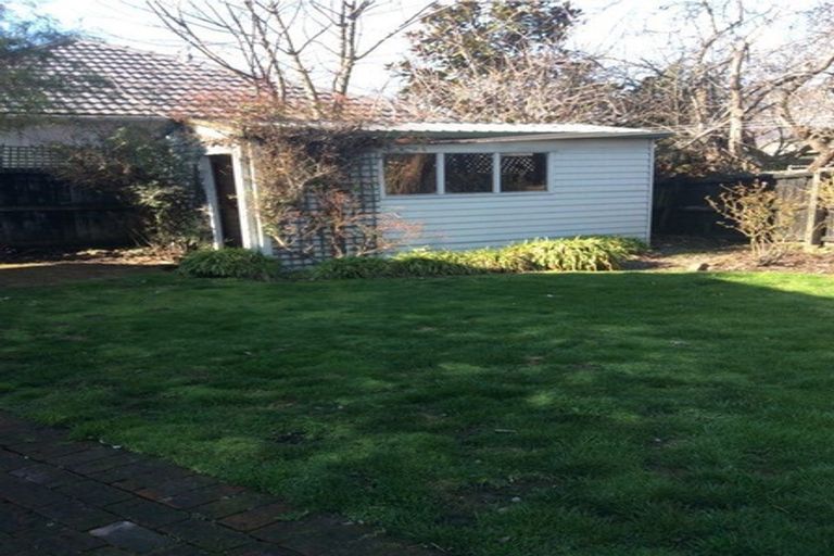 Photo of property in 8 Berwick Street, St Albans, Christchurch, 8014