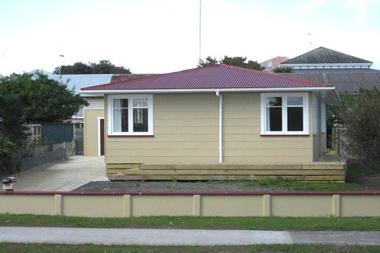 Photo of property in 22 Miro Street, Castlecliff, Whanganui, 4501