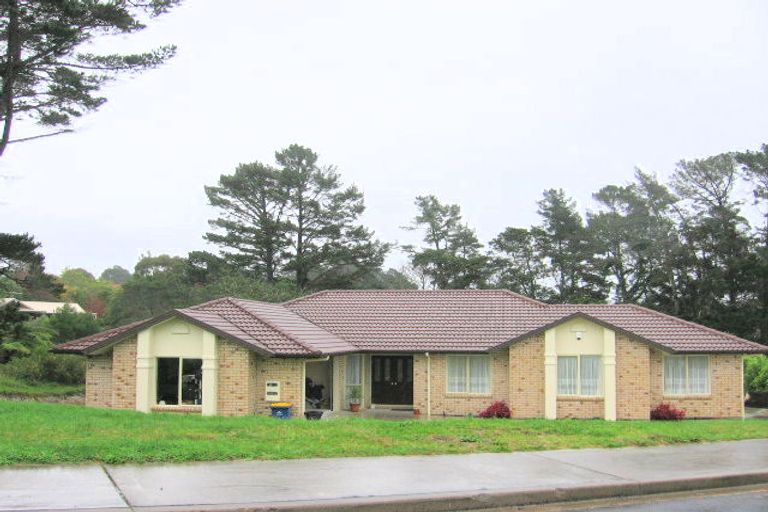 Photo of property in 38 Shelter Drive, Greenhithe, Auckland, 0632