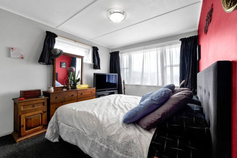 Photo of property in 65 Cloten Road, Stratford, 4332