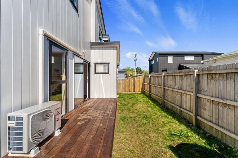 Photo of property in 30 Opaheke Road, Papakura, 2110