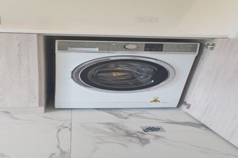 Photo of property in 1 Verlamio Lane, Edgeware, Christchurch, 8013