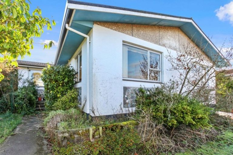 Photo of property in 32 Harrowdale Drive, Avonhead, Christchurch, 8042