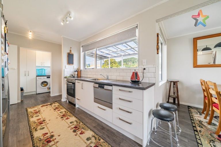 Photo of property in 12a Raukawa Grove, Trentham, Upper Hutt, 5018