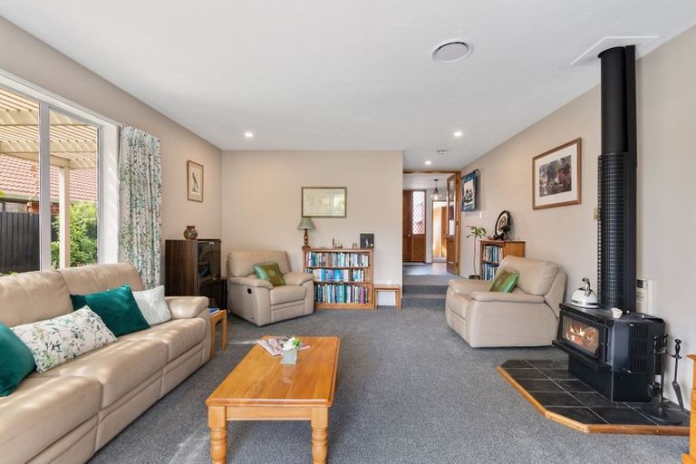 Photo of property in 16 Herbs Place, Cashmere, Christchurch, 8022