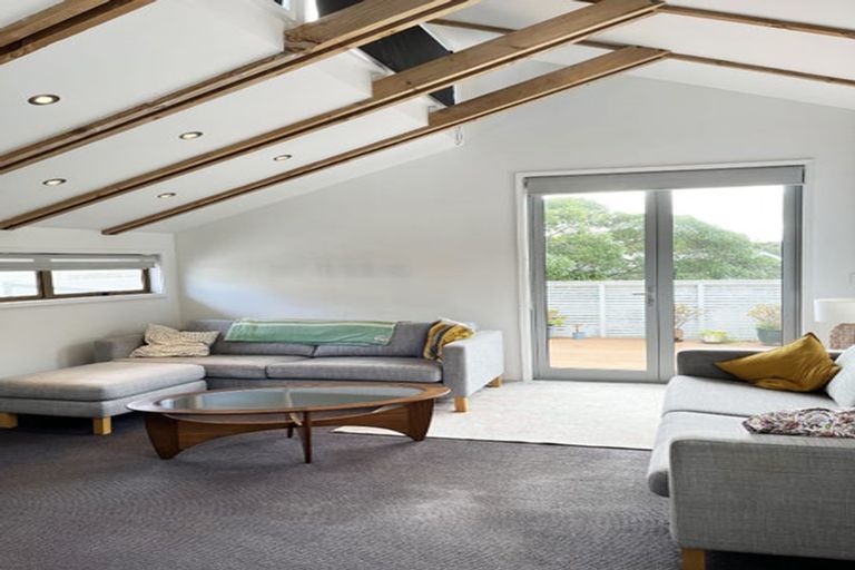 Photo of property in 22 Konini Street, Eastbourne, Lower Hutt, 5013