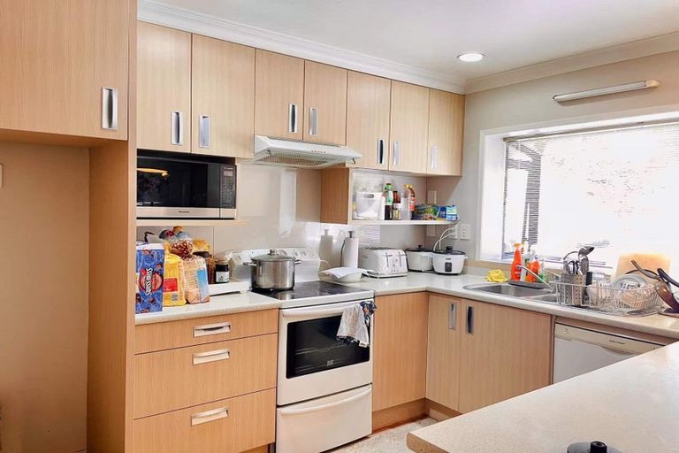 Photo of property in 2/23 Dominion Street, Takapuna, Auckland, 0622