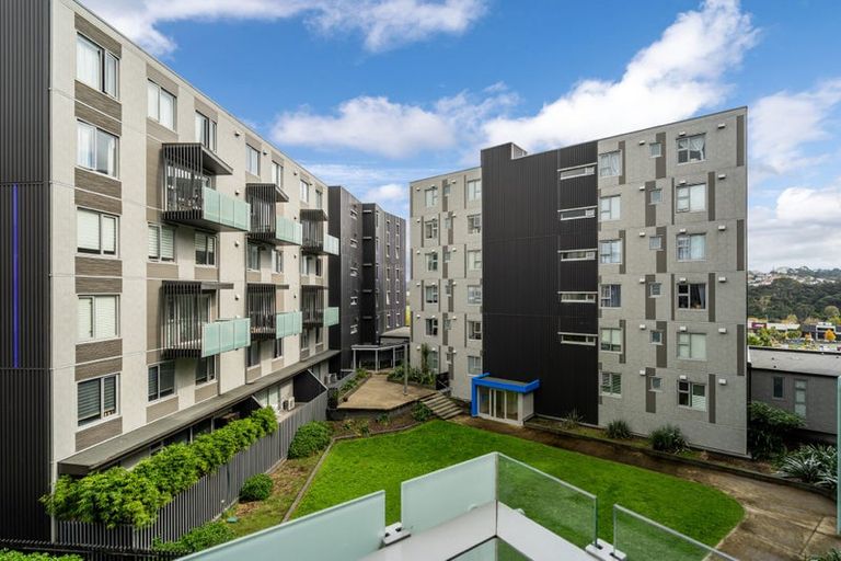 Photo of property in 604/27 Don Mckinnon Drive, Albany, Auckland, 0632