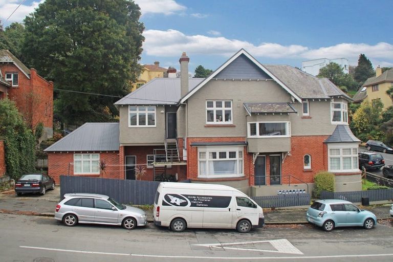 Photo of property in 2 Elder Street, North Dunedin, Dunedin, 9016