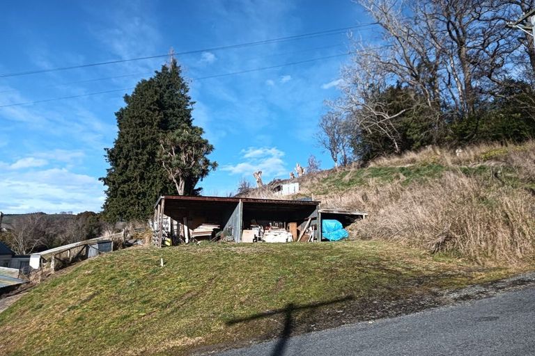 Photo of property in 6 Iona Street, Lawrence, 9532