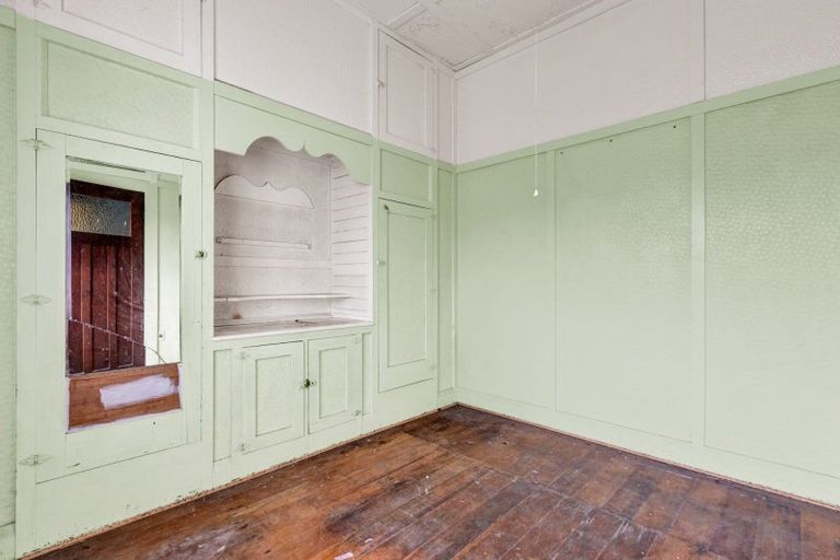 Photo of property in 43 Miro Street, Inglewood, 4330