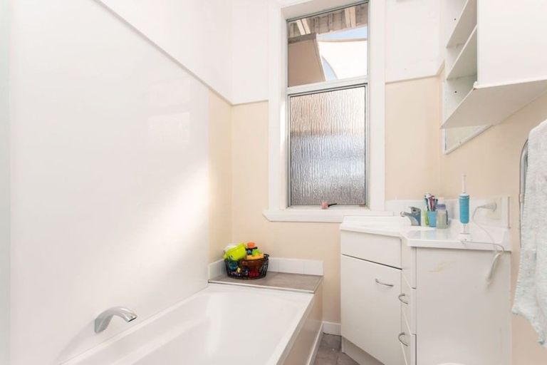 Photo of property in 1 Highfield Avenue, Dunsandel, 7682