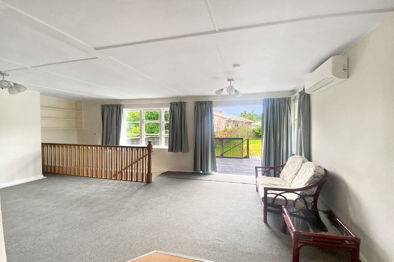 Photo of property in 3 Montgomery Avenue, Karori, Wellington, 6012