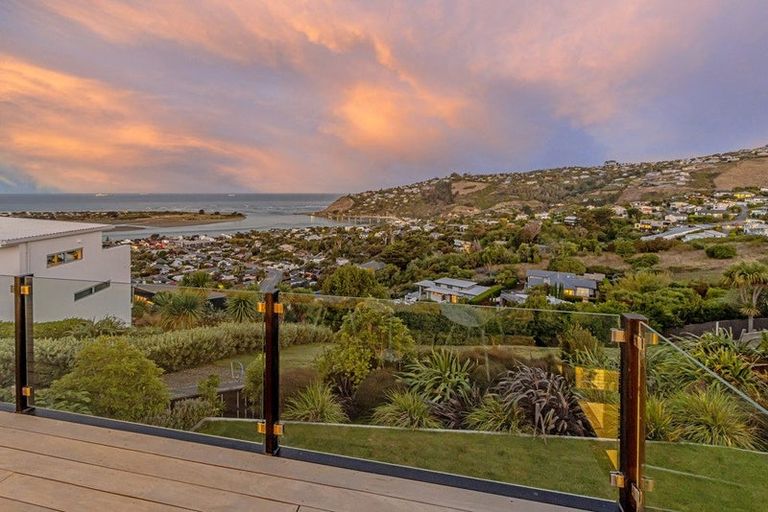 Photo of property in 85 Glenstrae Road, Redcliffs, Christchurch, 8081