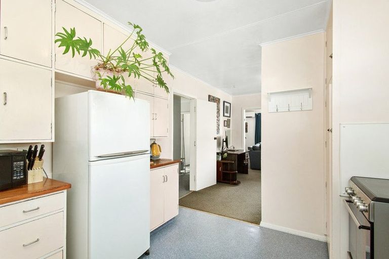 Photo of property in 188 Sievers Grove, Cannons Creek, Porirua, 5024