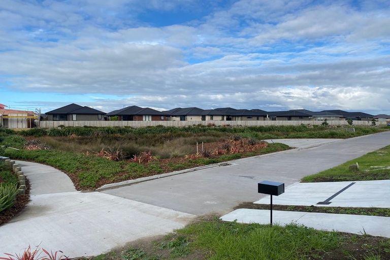 Photo of property in 27 Kahotea Place, Papamoa Beach, Papamoa, 3118