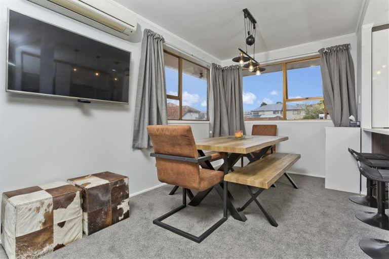 Photo of property in 2/41 Monarch Avenue, Hillcrest, Auckland, 0627