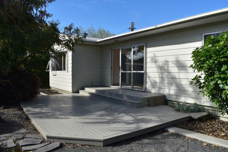 Photo of property in 2/20 Northcote Road, Takapuna, Auckland, 0622