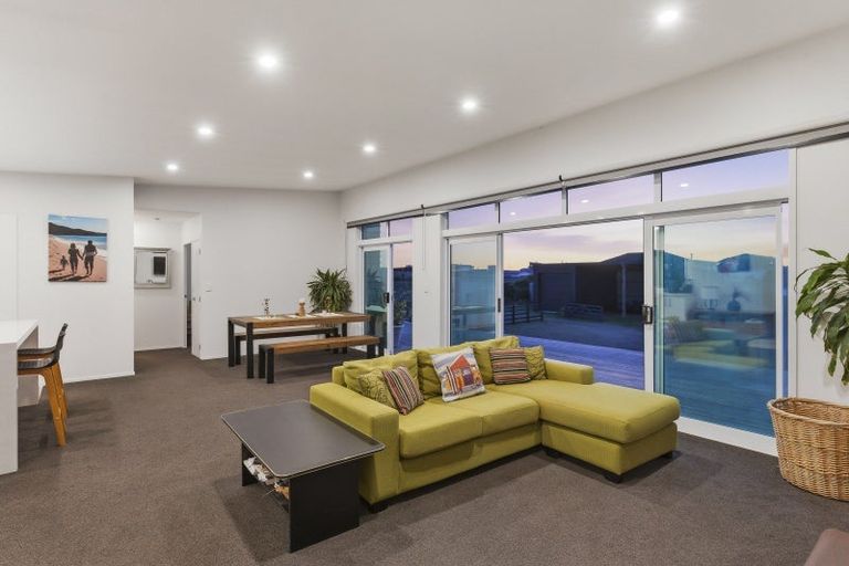 Photo of property in 246 Park Avenue, Waitarere Beach, Levin, 5510