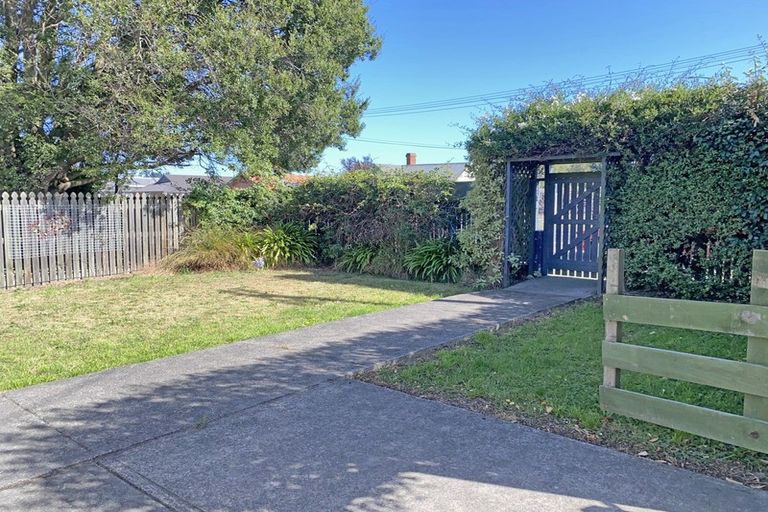 Photo of property in 105 Clyde Street, Balclutha, 9230