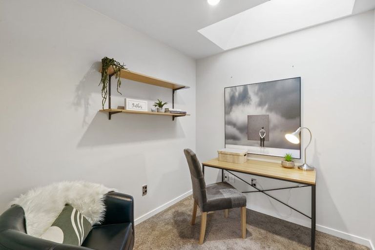 Photo of property in 2 Westburn Terrace, Burnside, Christchurch, 8041