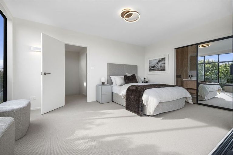Photo of property in 1/6 Princes Street, Northcote Point, Auckland, 0627
