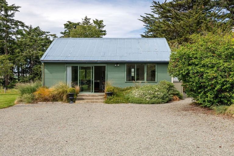Photo of property in 285 Waihaorunga Road, Waihaorunga, Waimate, 7977