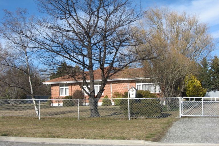 Photo of property in 14 Welles Street, Ranfurly, 9332