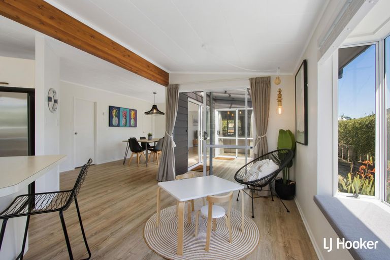 Photo of property in 44 Hillview Road, Waihi Beach, 3611