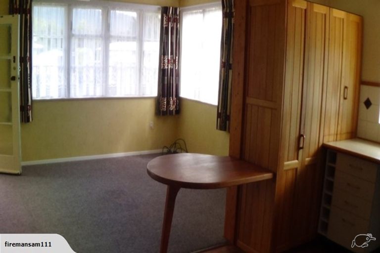 Photo of property in 17 Runuku Grove, Turangi, 3334