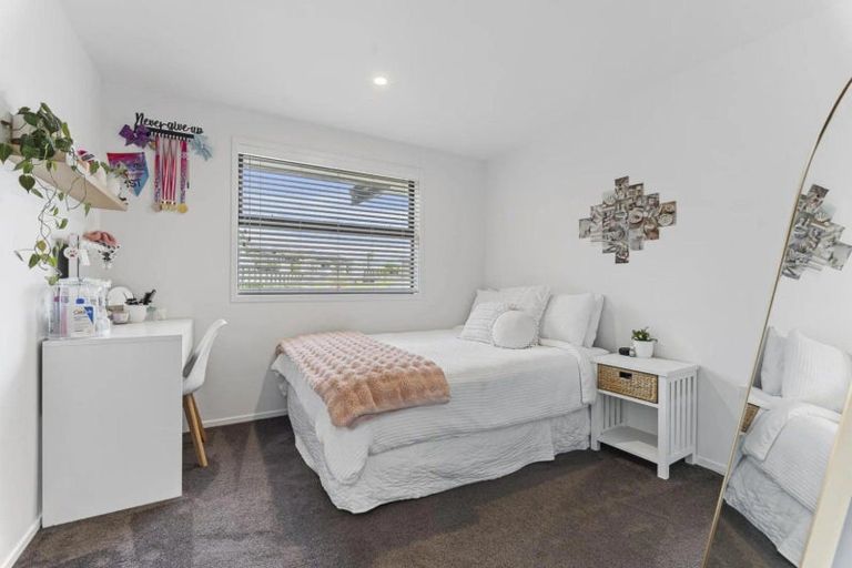 Photo of property in 52 Dillon Drive, Bell Block, New Plymouth, 4312