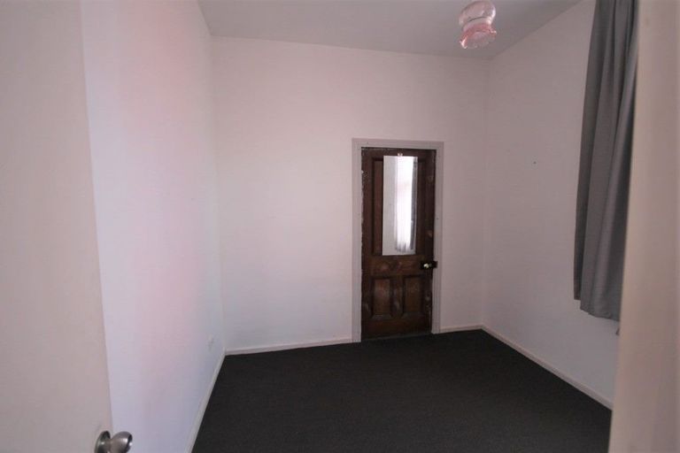 Photo of property in 4a Sullivan Avenue, Mangere Bridge, Auckland, 2022