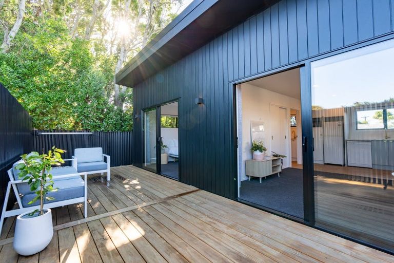 Photo of property in 8a Cashel Street, South Dunedin, Dunedin, 9012