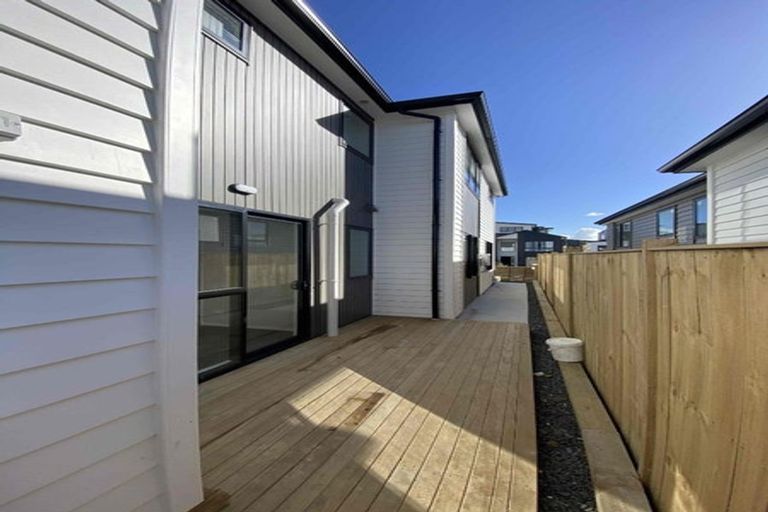 Photo of property in 5 Bendridge Street, Flat Bush, Auckland, 2019