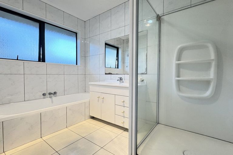 Photo of property in 48a Hollyford Avenue, Bryndwr, Christchurch, 8053