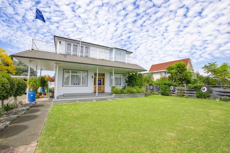 Photo of property in 45 Avondale Road, Taradale, Napier, 4112