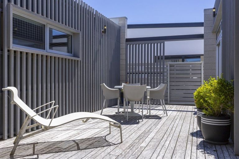 Photo of property in 12 Kurapoto Lane, Rainbow Point, Taupo, 3330