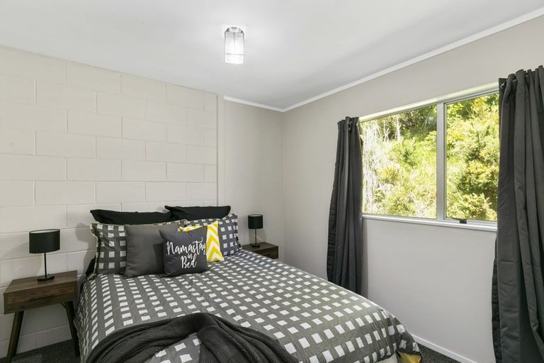 Photo of property in 16 Makatote Grove, Churton Park, Wellington, 6037