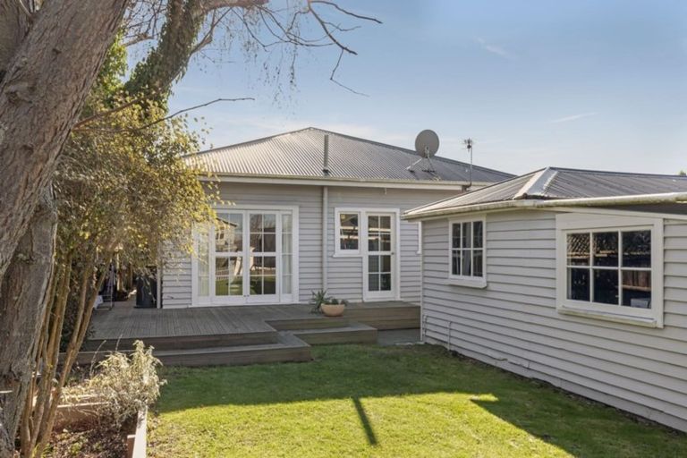 Photo of property in 82 Perry Street, Papanui, Christchurch, 8053