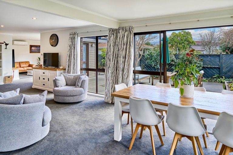 Photo of property in 23 Mcenroe Grove, Naenae, Lower Hutt, 5011