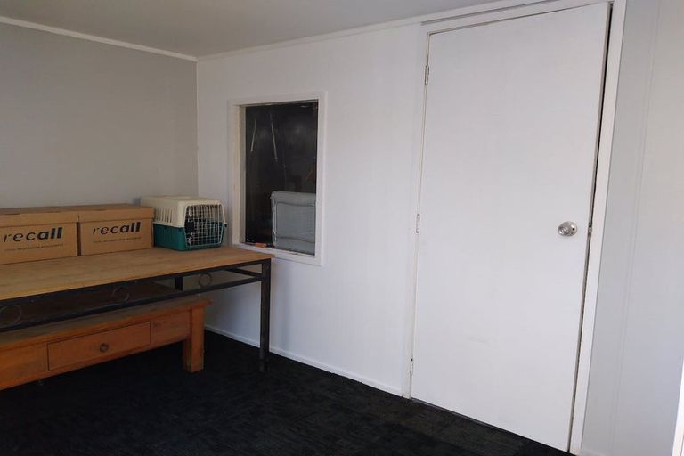 Photo of property in 40a Park Estate Road, Rosehill, Papakura, 2113